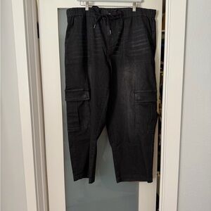 Universal Standard Cargo jeans - distressed black